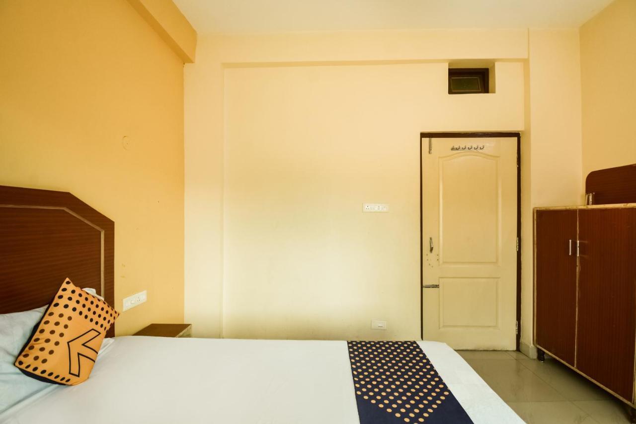 Spot On 74793 Hotel Sai Sudha Puri Eksteriør billede